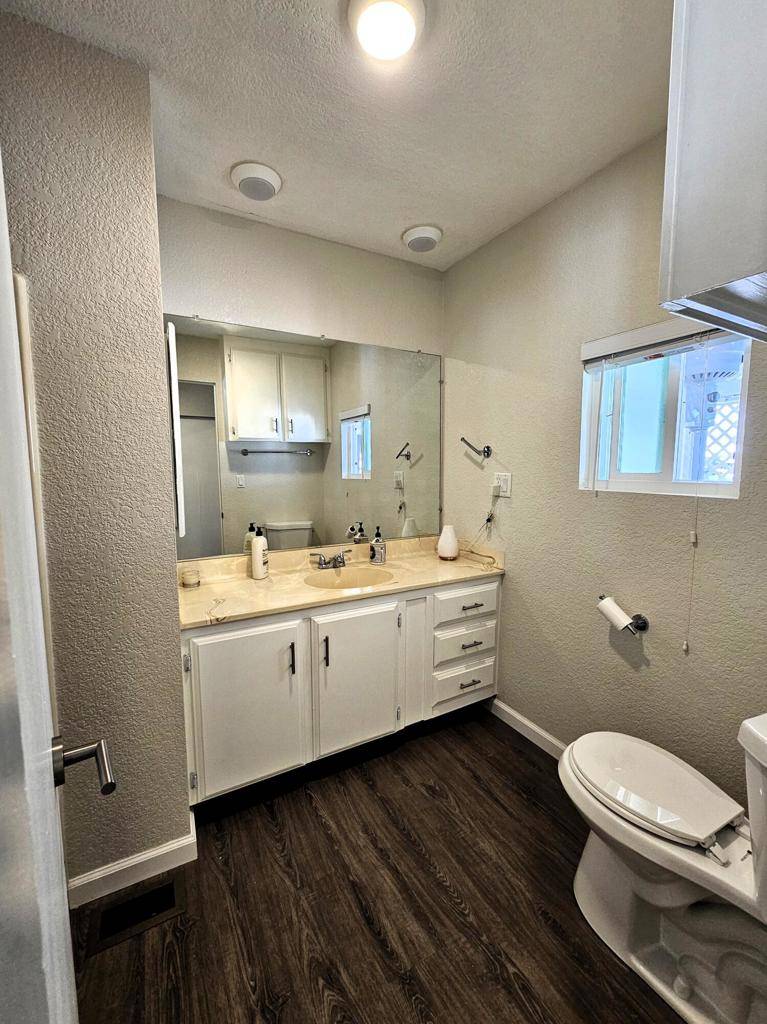 Thousand Palms, CA 92276,32740 Saint Andrews DR