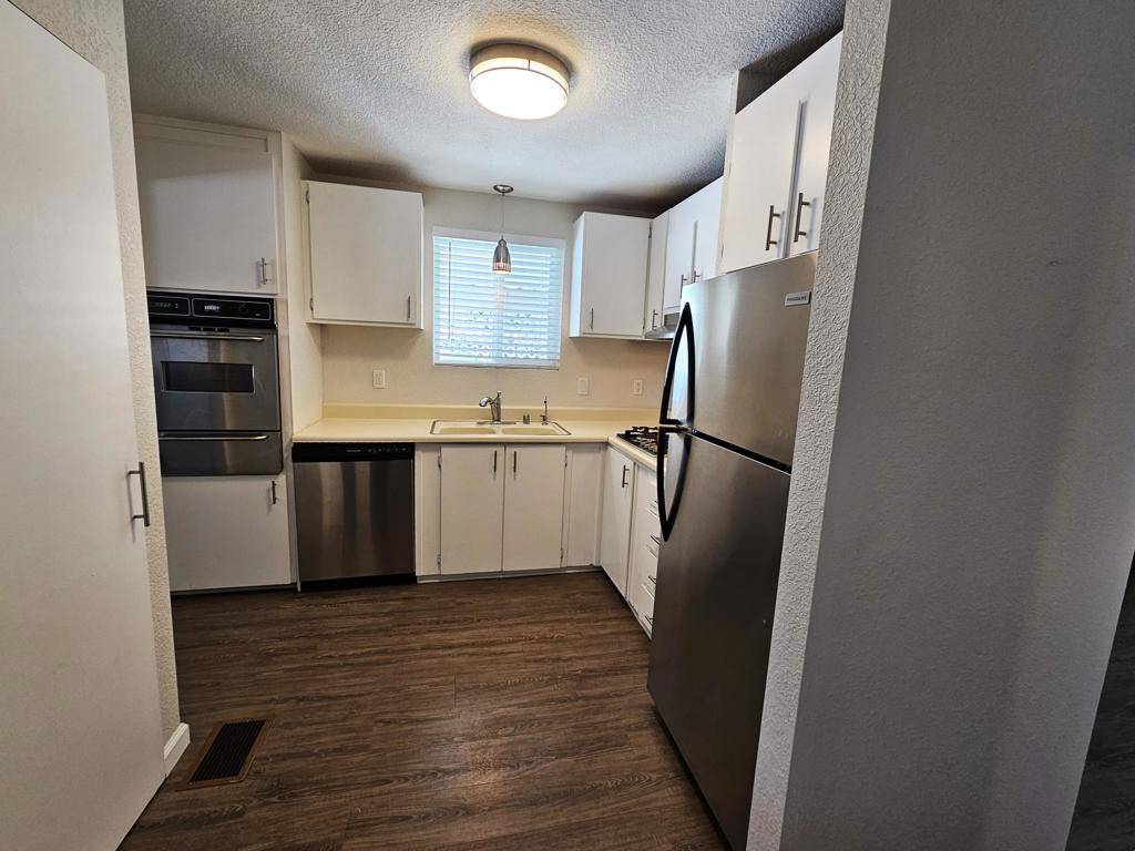Thousand Palms, CA 92276,32740 Saint Andrews DR