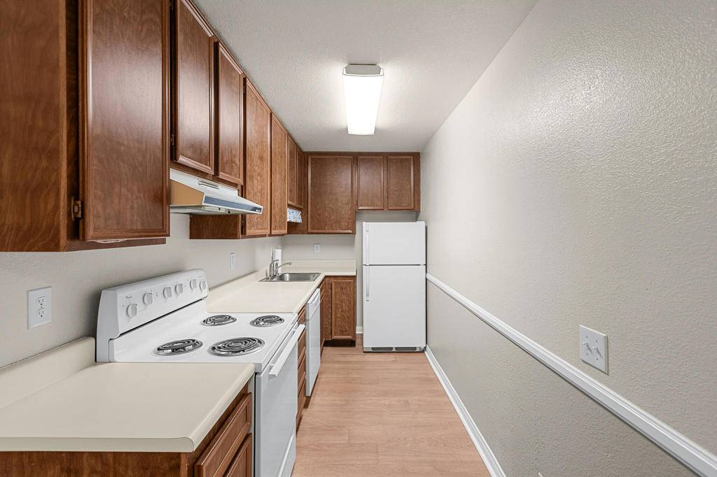 Palm Springs, CA 92262,2809 N Los Felices CIR E #G111