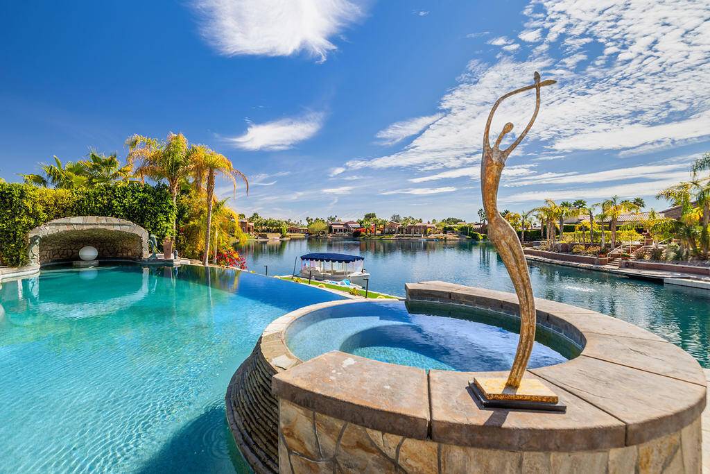 Rancho Mirage, CA 92270,9 Via Santanella