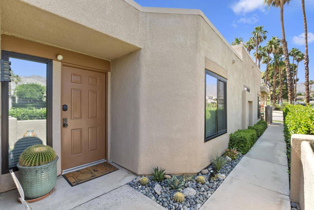 Palm Desert, CA 92260,72416 Sommerset DR