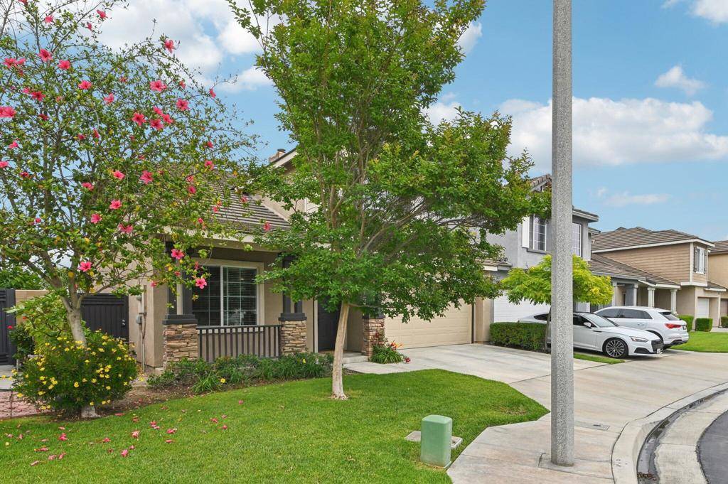 Santa Ana, CA 92704,3341 Taurus LN