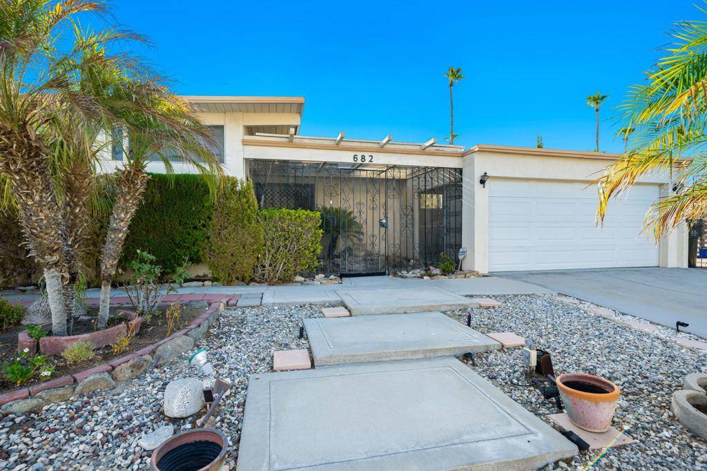 Palm Springs, CA 92262,682 N Monterey RD