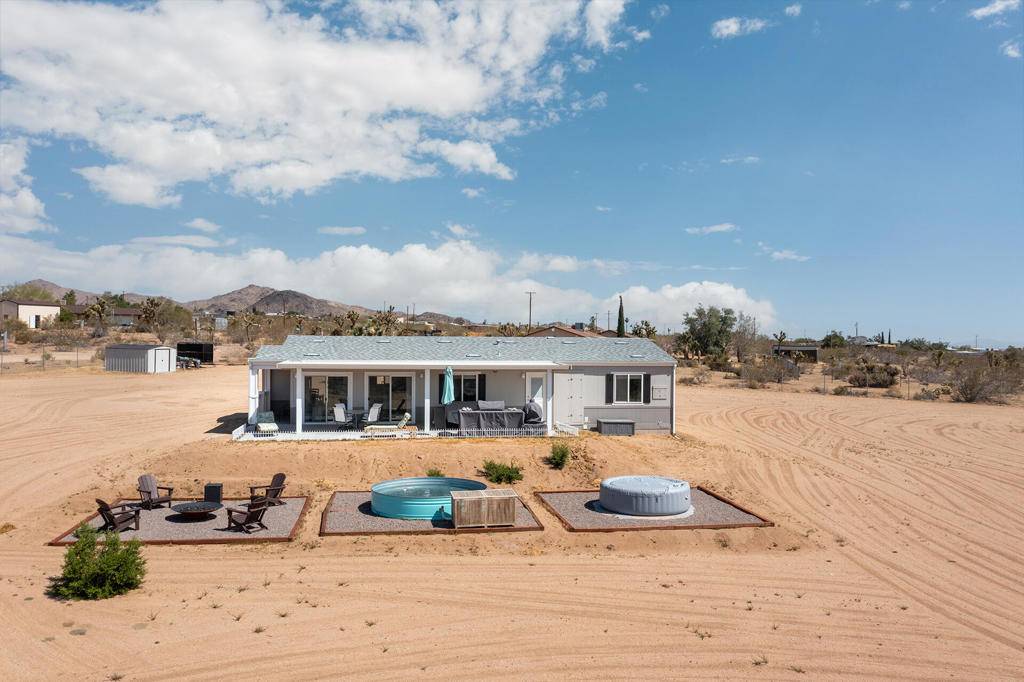 Yucca Valley, CA 92284,895 Wamego TRL