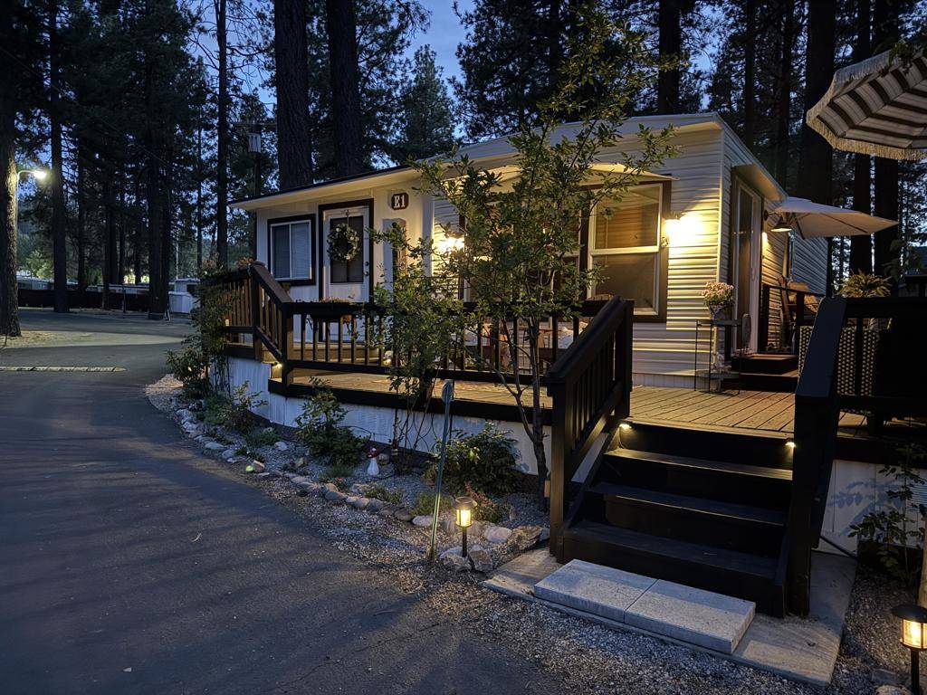 Big Bear, CA 92315,41105 Lahontan #E1