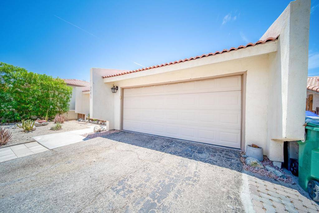 La Quinta, CA 92253,54825 Avenida Carranza