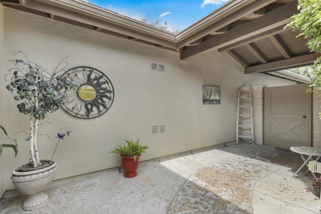 Palm Desert, CA 92211,243 Bouquet Canyon DR