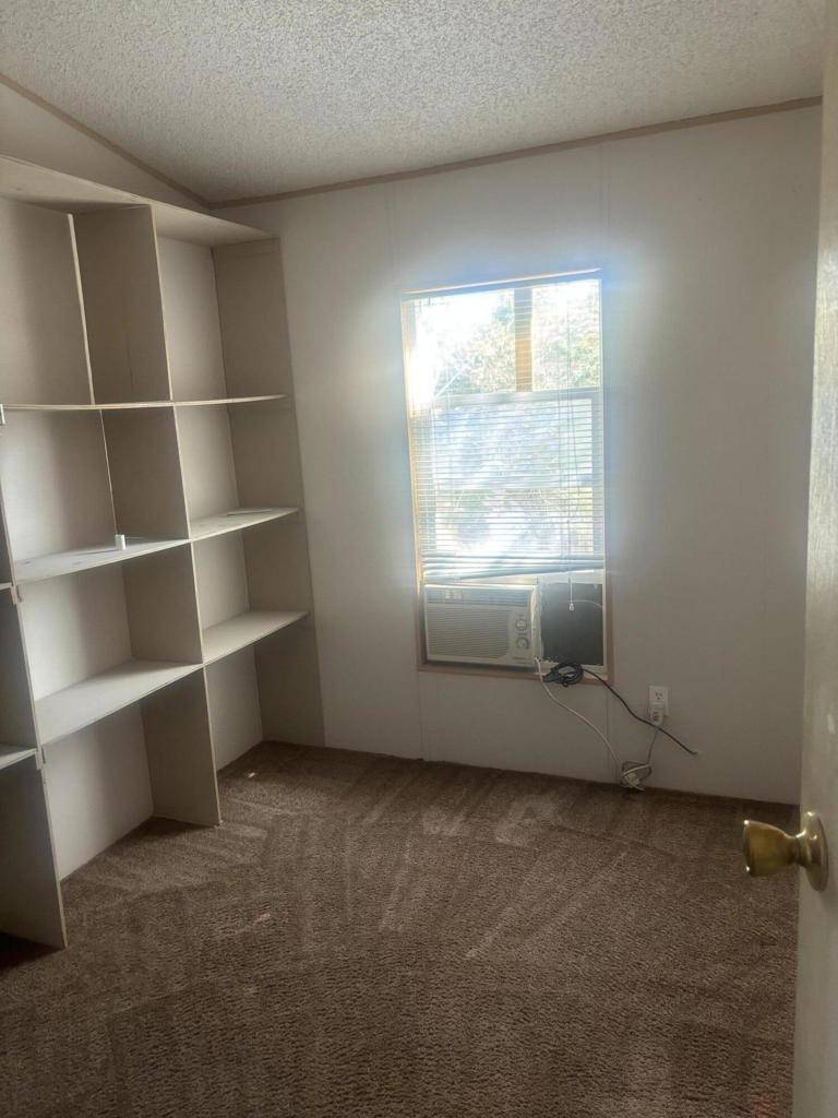 Thermal, CA 92274,85400 Ave 55 #9