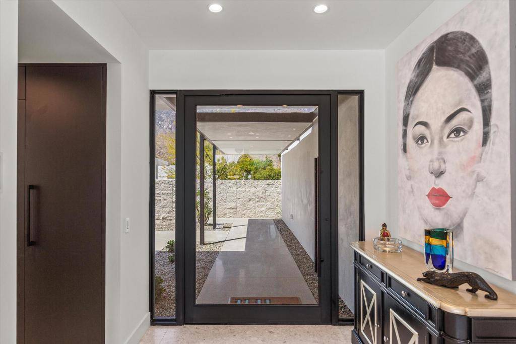 Palm Springs, CA 92264,2290 S Yosemite DR