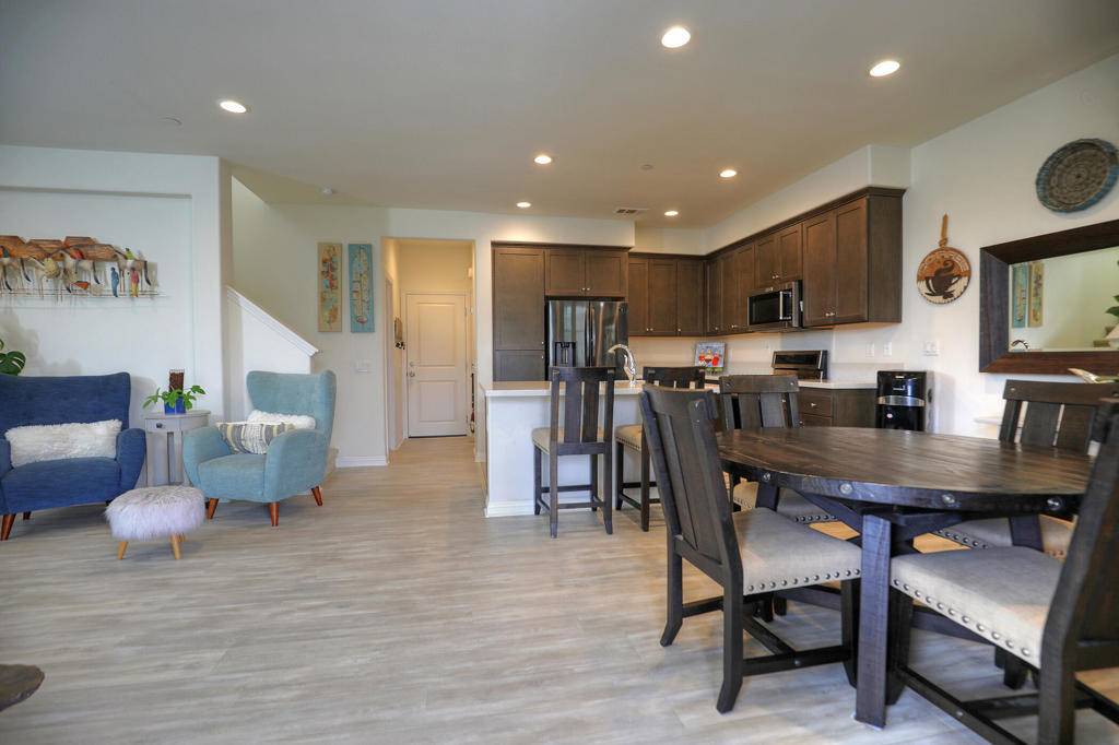 Goleta, CA 93117,6607 Fathom WAY
