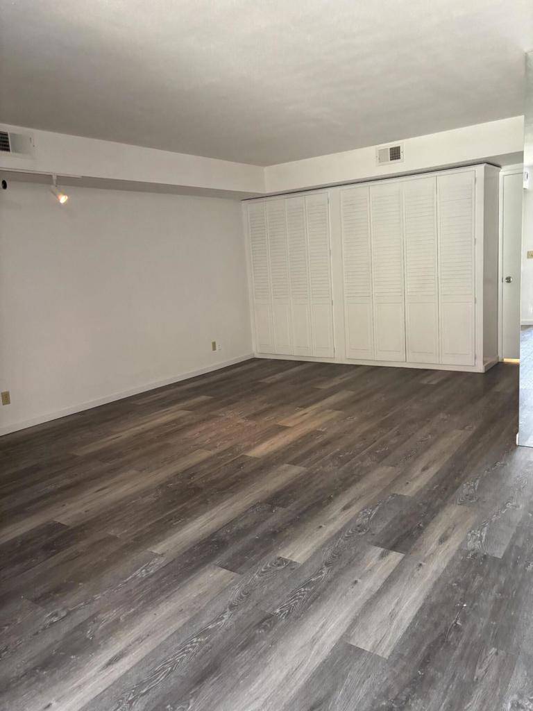 Palm Springs, CA 92264,5175 E Waverly DR