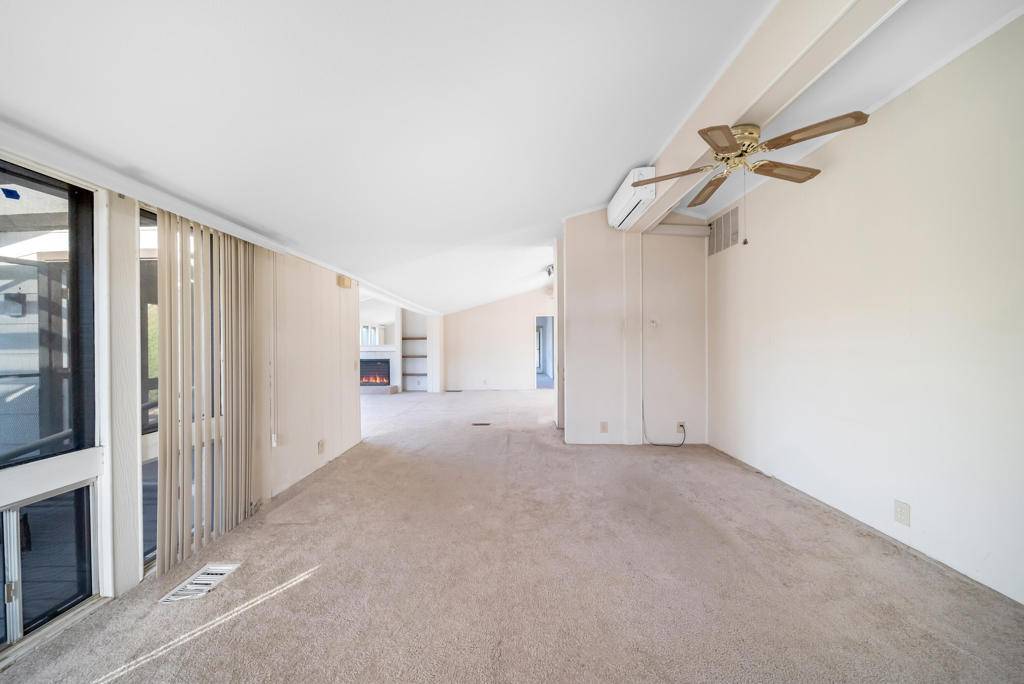 Thousand Palms, CA 92276,33440 Carlsbad CIR