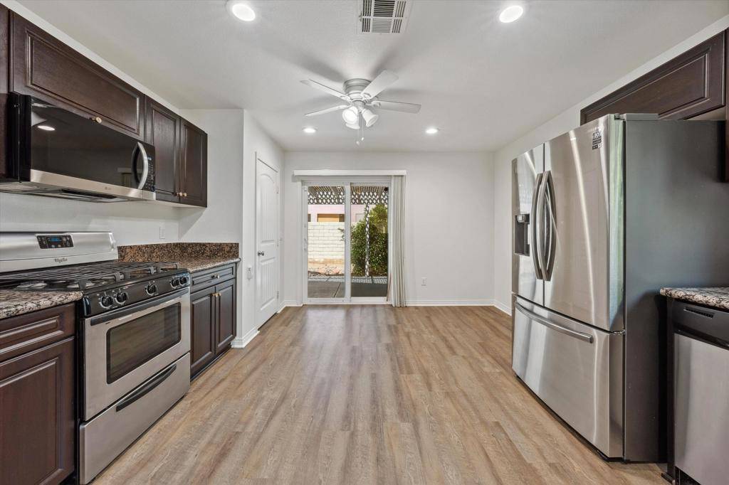 La Quinta, CA 92253,51735 Avenida Obregon