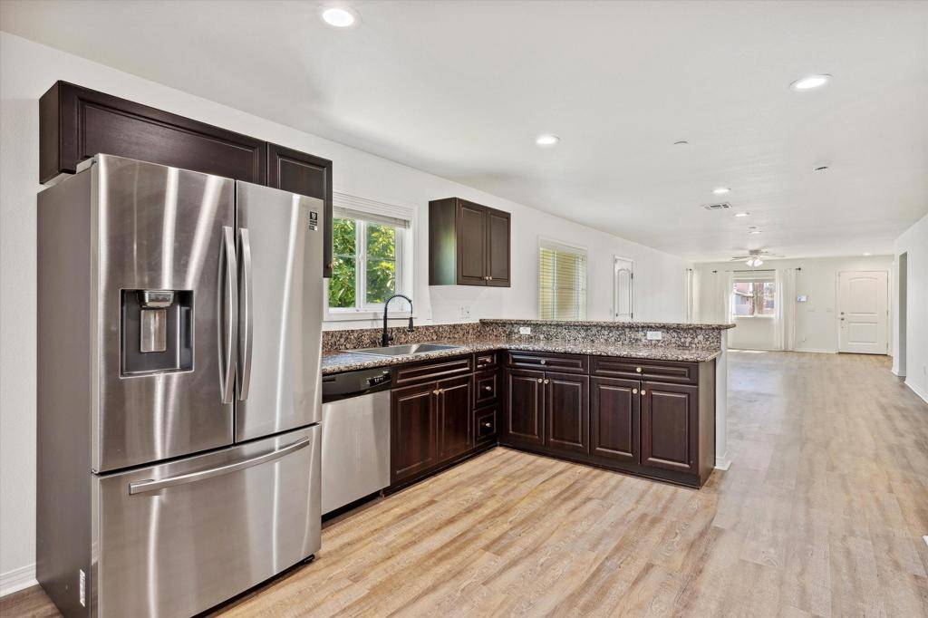 La Quinta, CA 92253,51735 Avenida Obregon