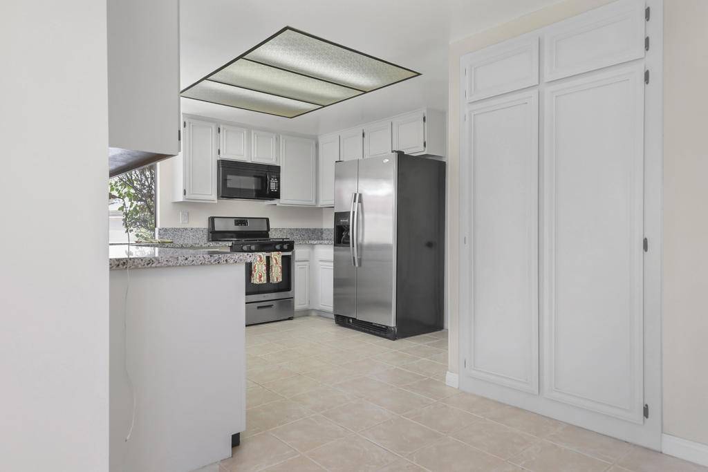 Palm Desert, CA 92260,44695 Monaco CIR