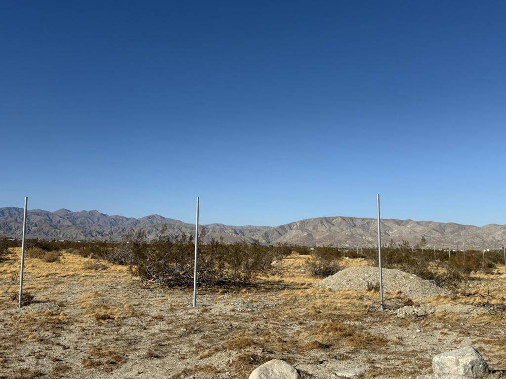 Desert Hot Springs, CA 92240,0 Linteau LN
