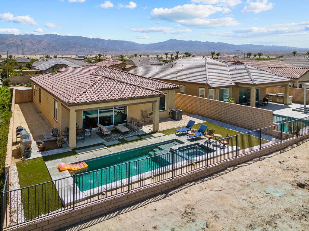 Indio, CA 92203,85115 Stazzano PL