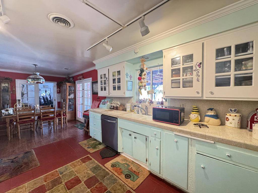 Yucca Valley, CA 92284,7585 Joshua LN