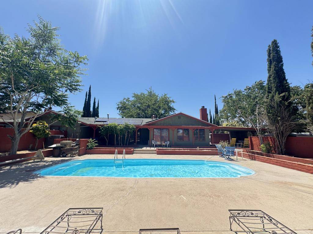 Yucca Valley, CA 92284,7585 Joshua LN