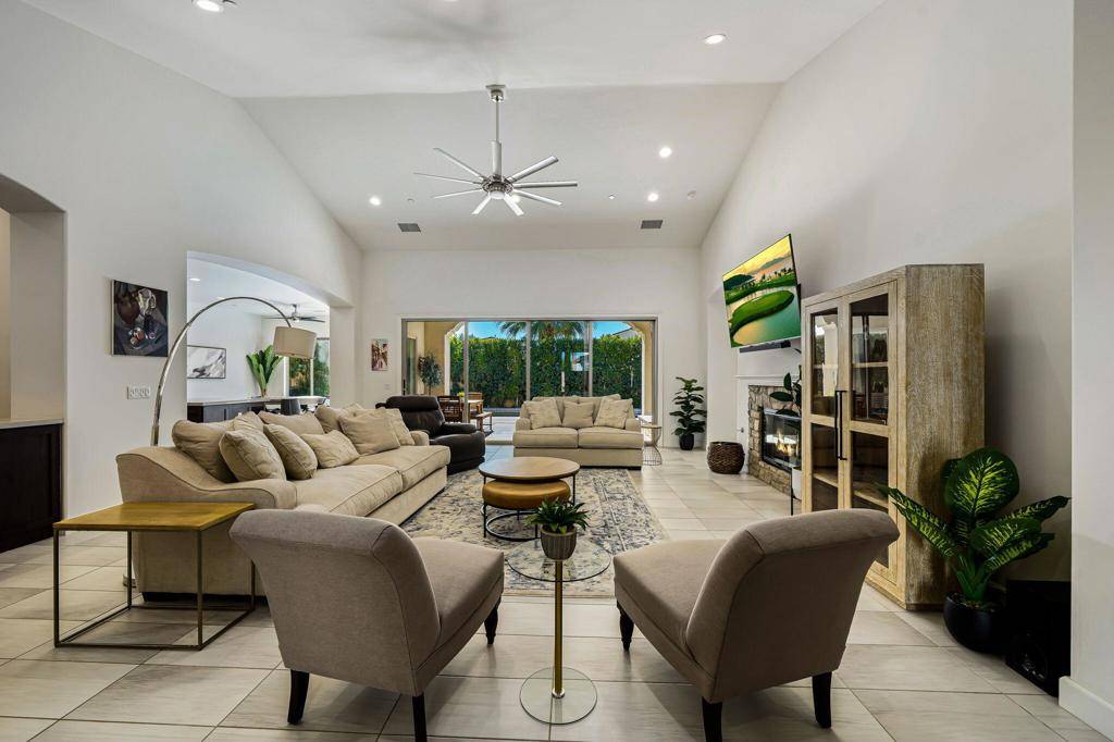 La Quinta, CA 92253,81805 Four Seasons PL