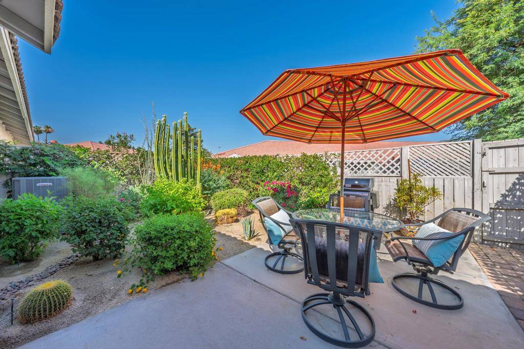 Palm Desert, CA 92211,43376 Cook St #72