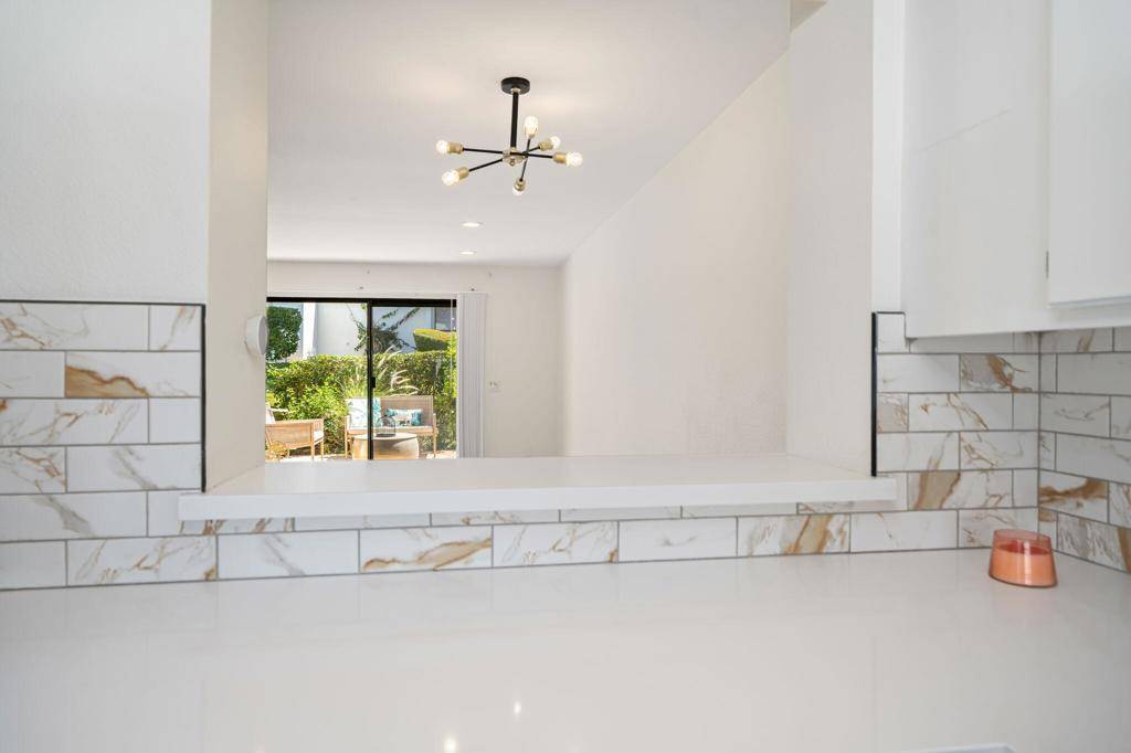 Palm Desert, CA 92260,48942 Desert Flower DR