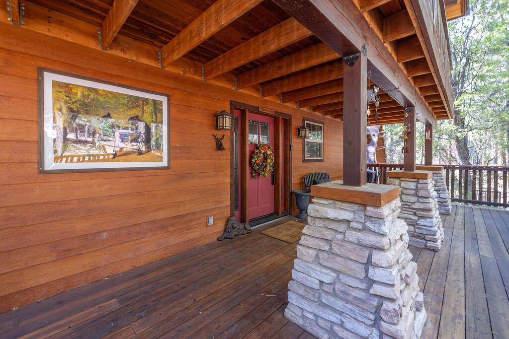 Big Bear, CA 92314,818 Kern AVE