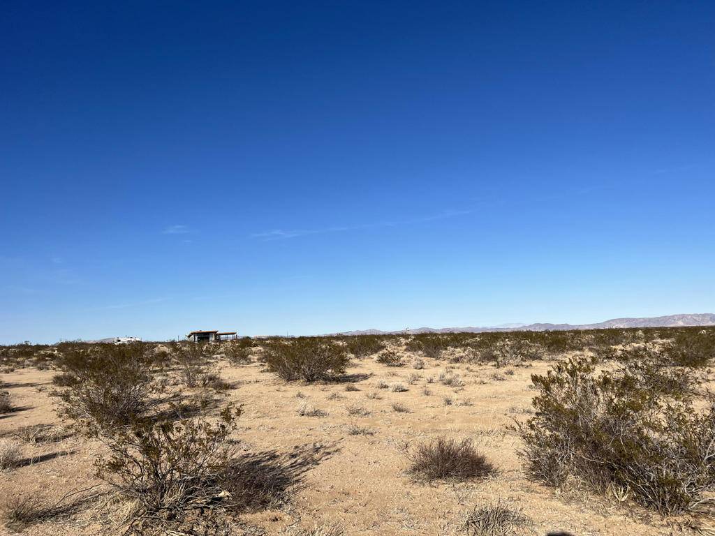 Joshua Tree, CA 92252,0 Sunburst Ave
