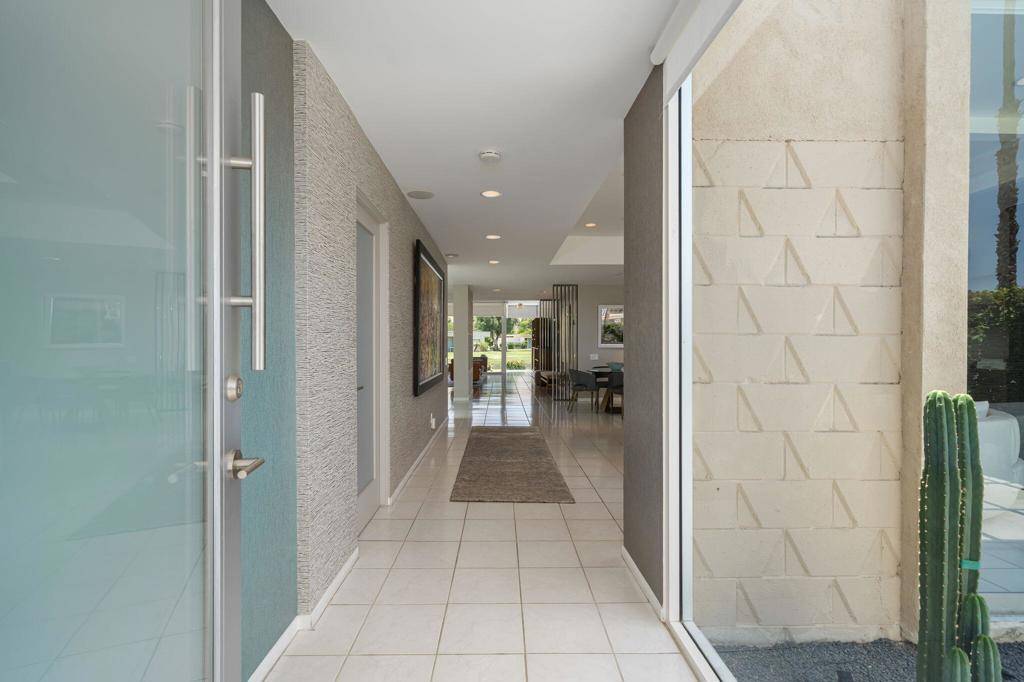 Palm Springs, CA 92264,337 Westlake TER