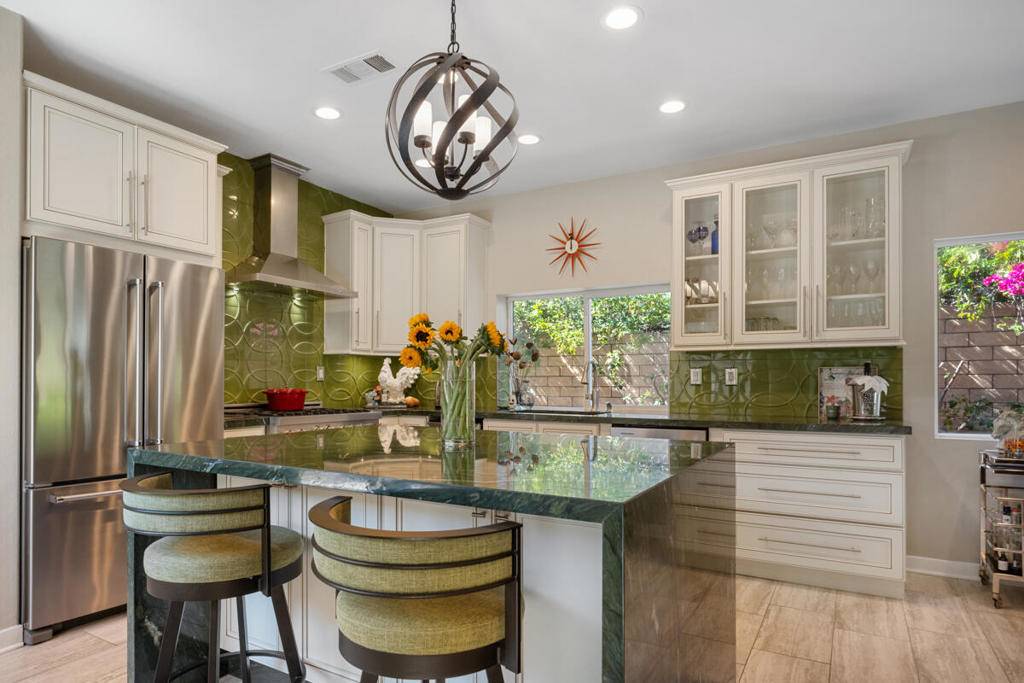 Palm Springs, CA 92262,642 E Daisy ST