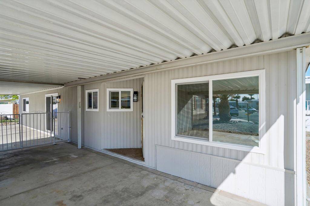 Thousand Palms, CA 92276,32585 Saint Andrews DR