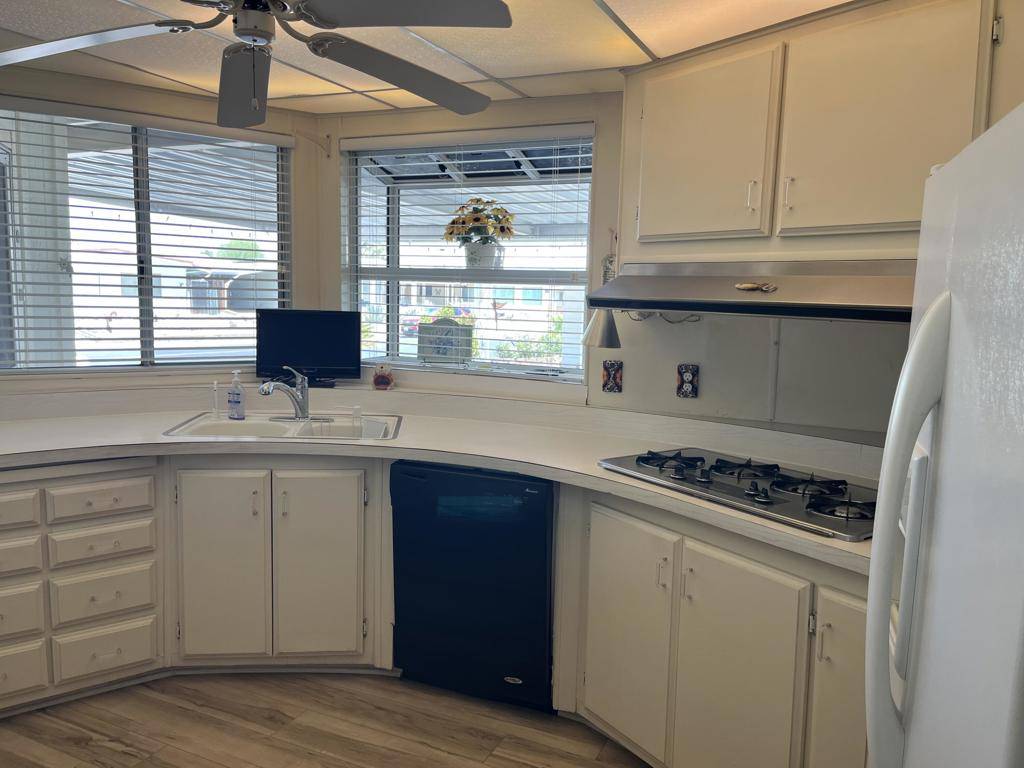 Palm Desert, CA 92260,38591 Desert Greens DR W