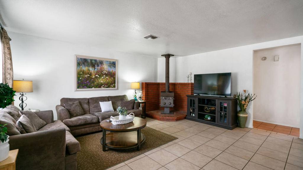 Yucca Valley, CA 92284,56889 Navajo TRL