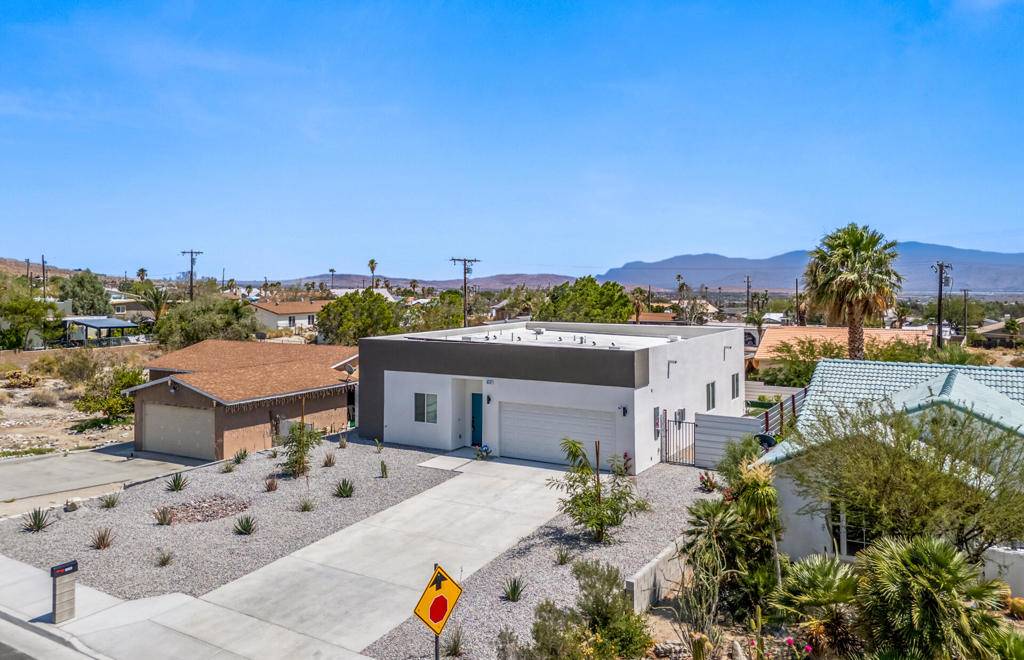 Desert Hot Springs, CA 92240,66191 Mission Lakes BLVD