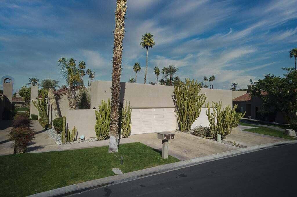 Rancho Mirage, CA 92270,17 Lake Shore DR