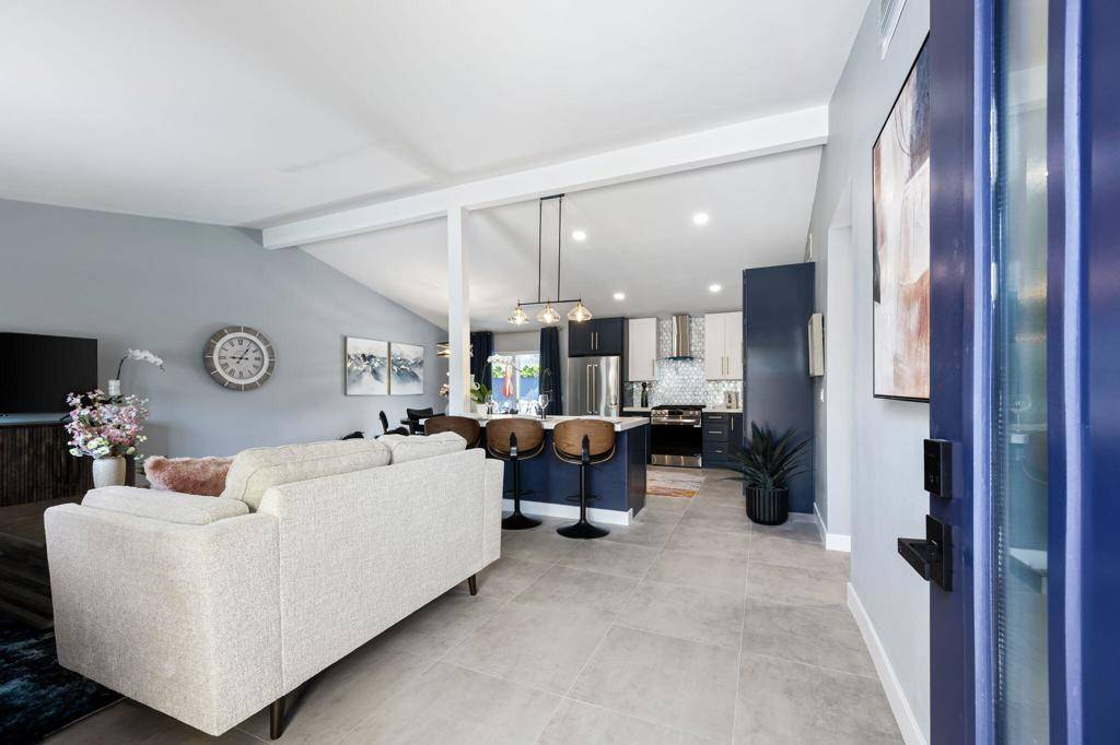 Palm Springs, CA 92262,1820 E Park DR