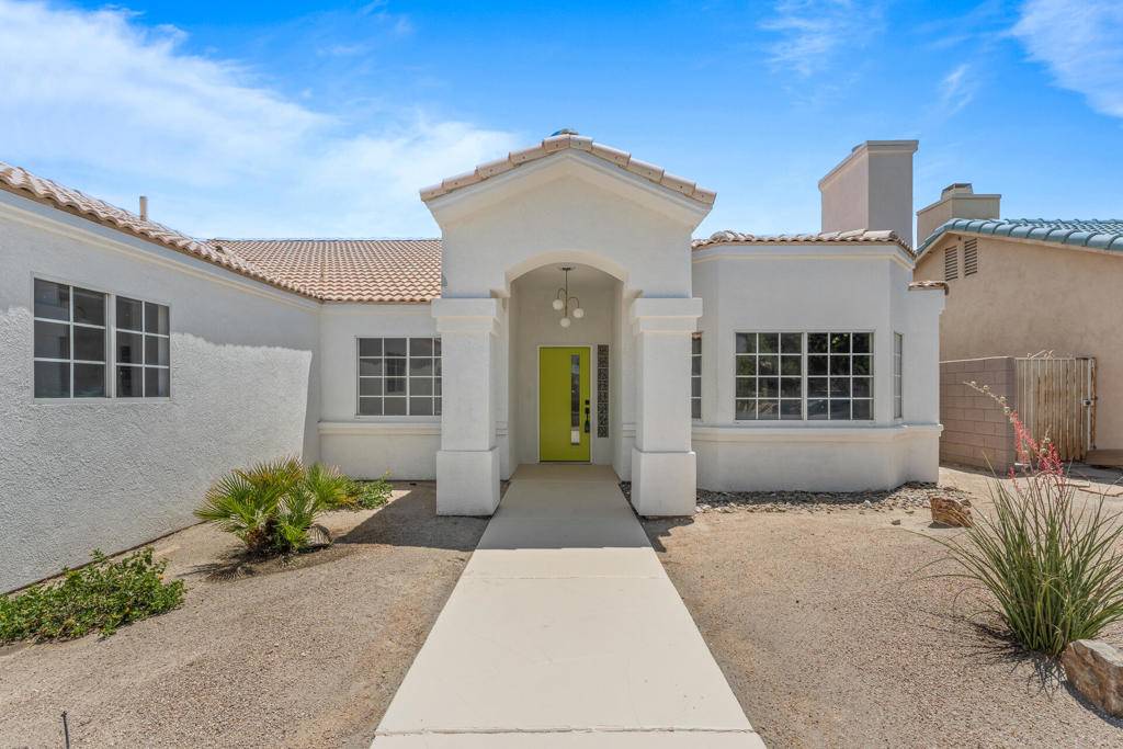 Cathedral City, CA 92234,30226 Avenida Del Padre