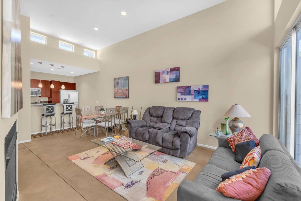 Palm Springs, CA 92262,3598 Quiet Side ST