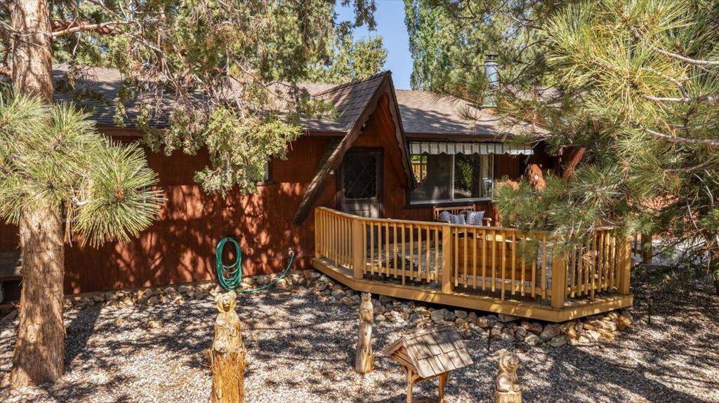 Big Bear, CA 92314,377 Brewer WAY