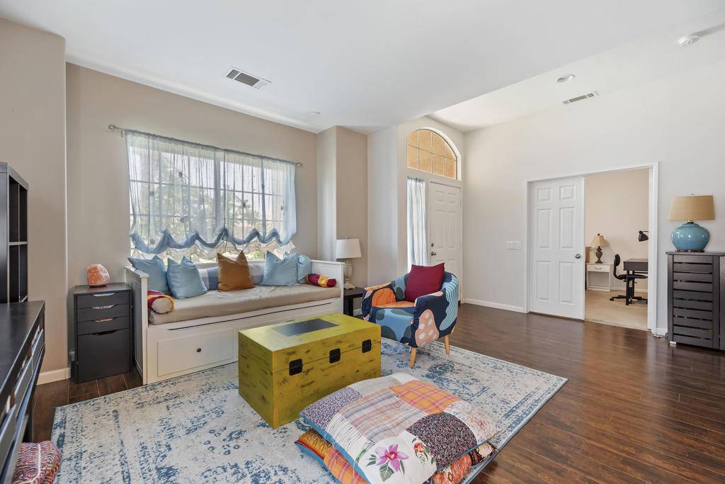 La Quinta, CA 92253,44800 Calle Santa Barbara