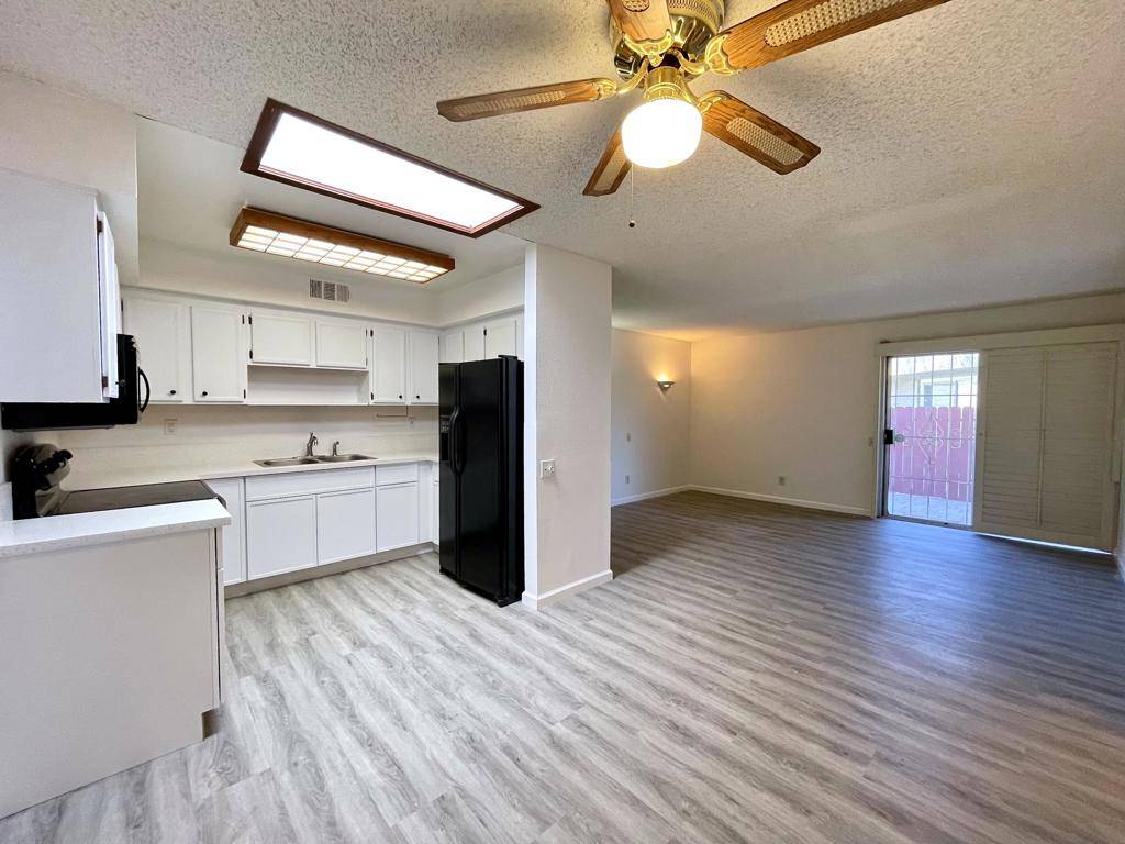 Palm Springs, CA 92262,3067 Sunflower CIR E