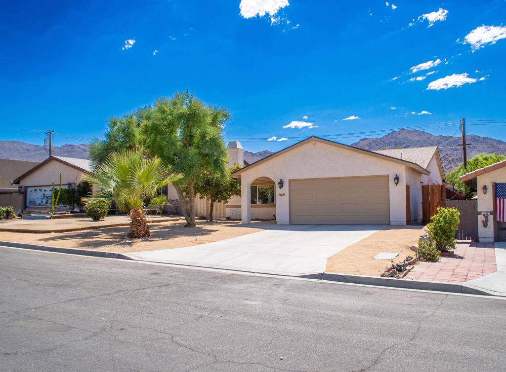 La Quinta, CA 92253,53915 Avenida Villa