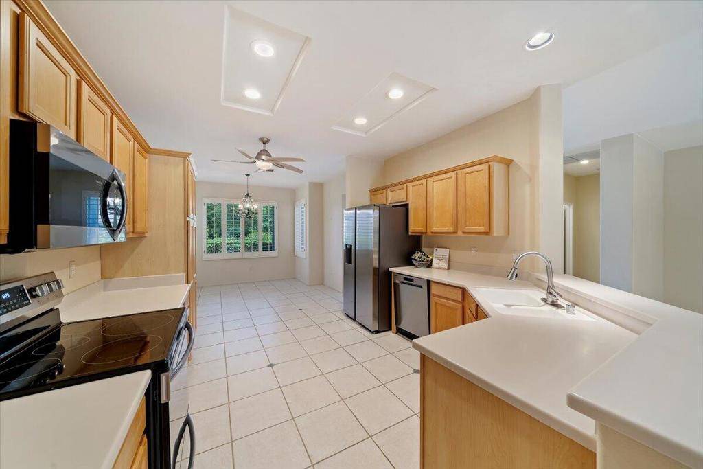 Palm Desert, CA 92211,39335 Blossom CIR