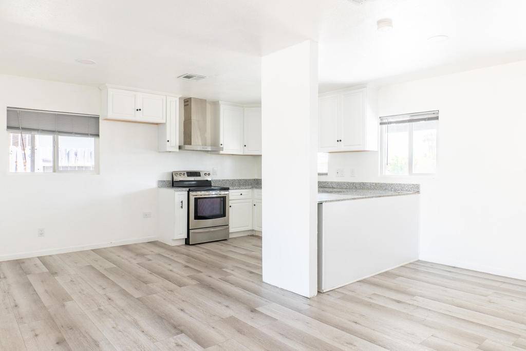 Indio, CA 92201,43595 King ST