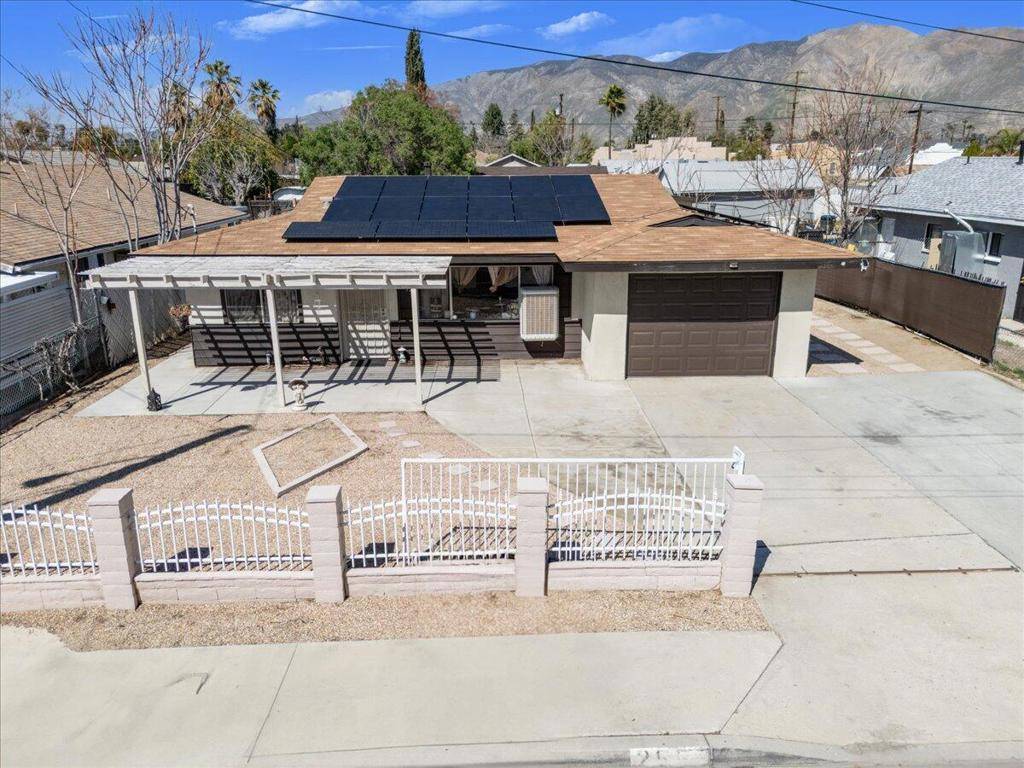 San Jacinto, CA 92583,259 & 255 W 6th ST