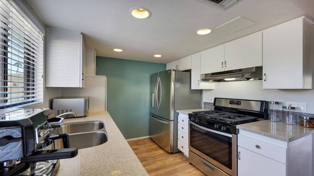 Palm Springs, CA 92264,2160 S Palm Canyon DR #10