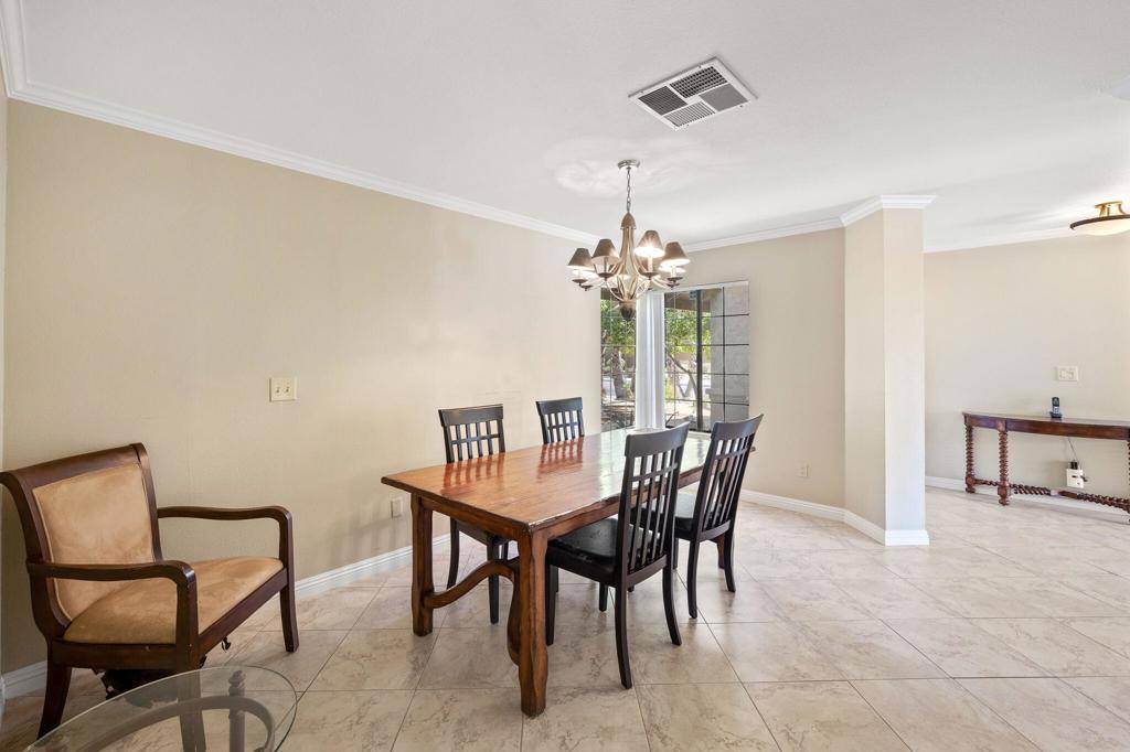 Palm Springs, CA 92262,1495 E Luna WAY