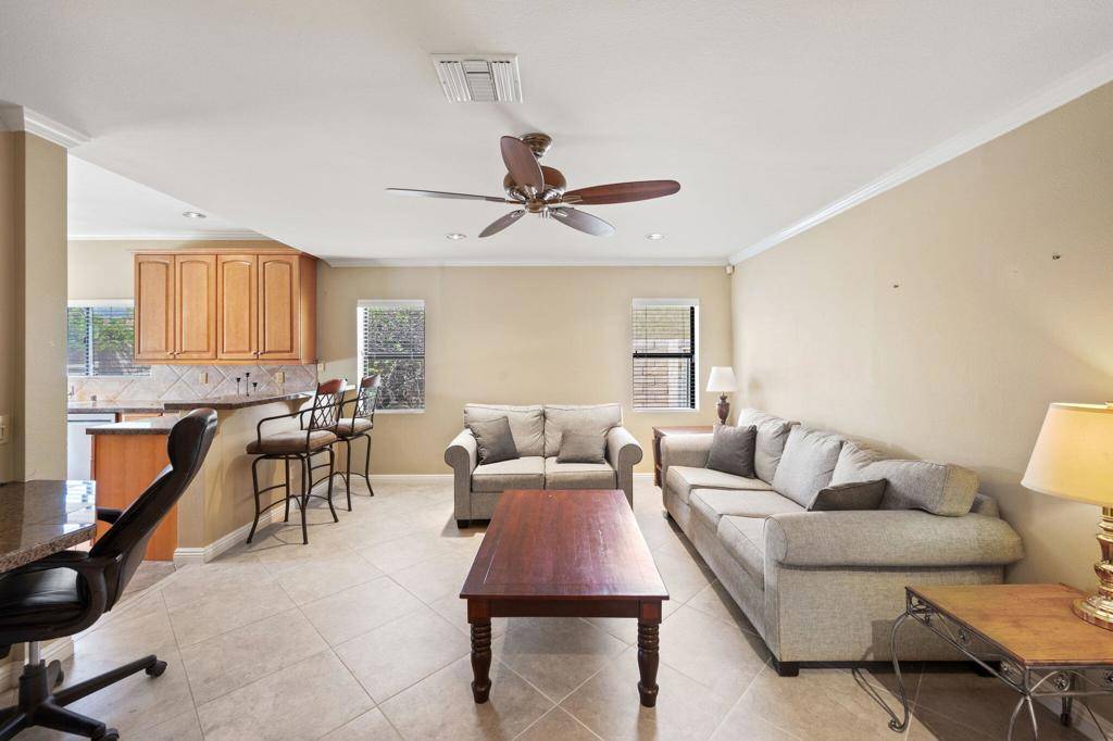 Palm Springs, CA 92262,1495 E Luna WAY