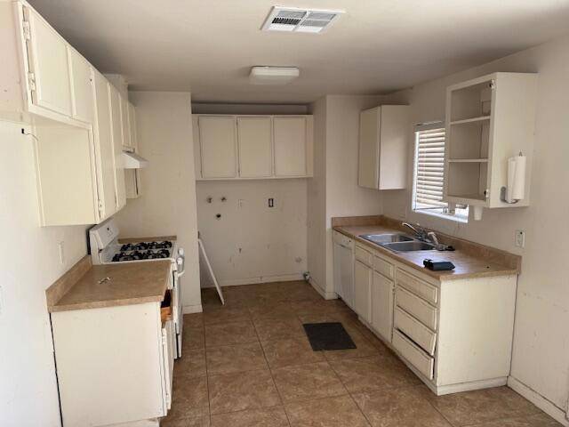 La Quinta, CA 92253,51625 Avenida Herrera