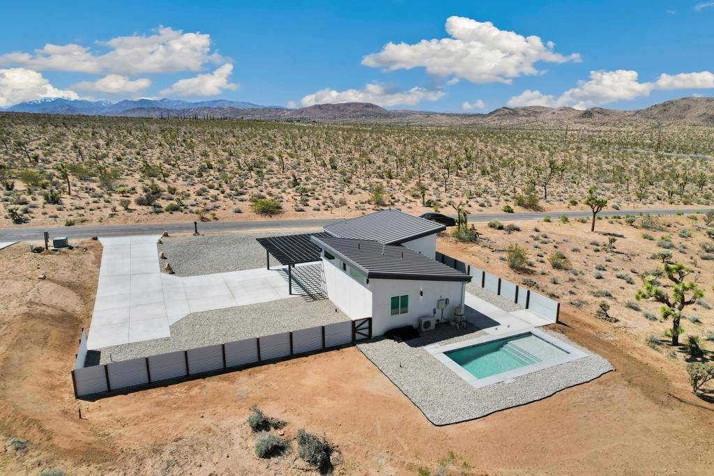Joshua Tree, CA 92252,6689 Torres AVE